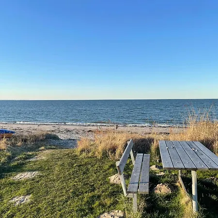 Original Wooden Summer House With Sea View Holiday home