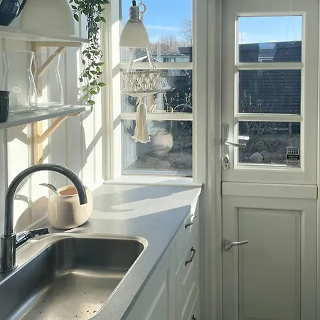 Original Wooden Summer House With Sea View *