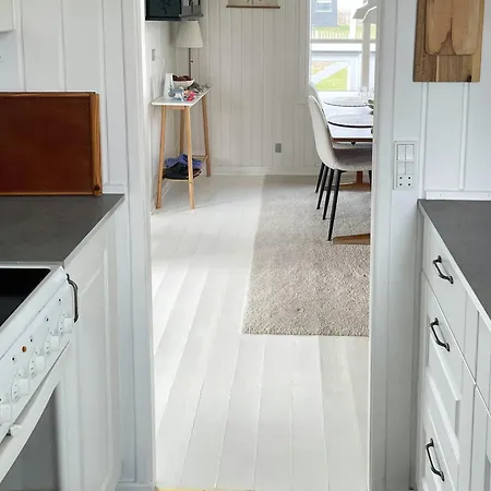 Original Wooden Summer House With Sea View *