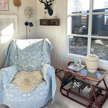 Holiday home Original Wooden Summer House With Sea View