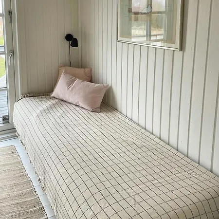 Holiday home Original Wooden Summer House With Sea View