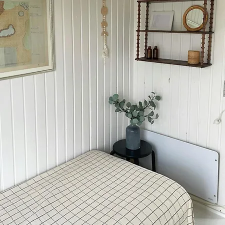 Original Wooden Summer House With Sea View *