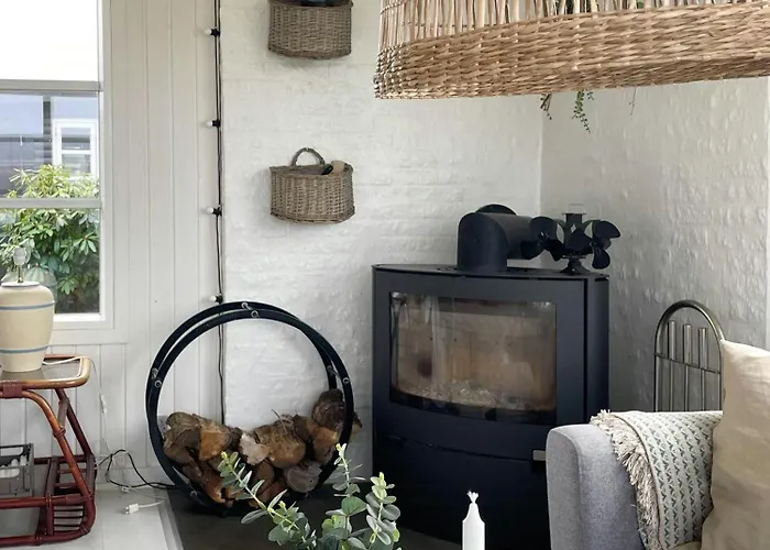 Original Wooden Summer House With Sea View Σπίτι διακοπών *